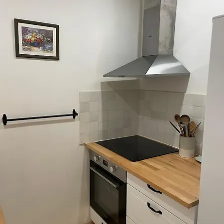 Charming 2 Bedroom In