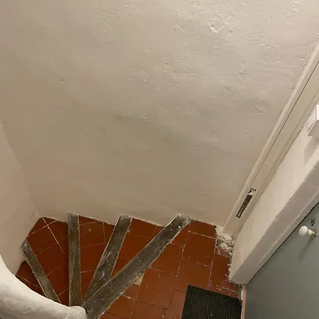 Charming 2 Bedroom In